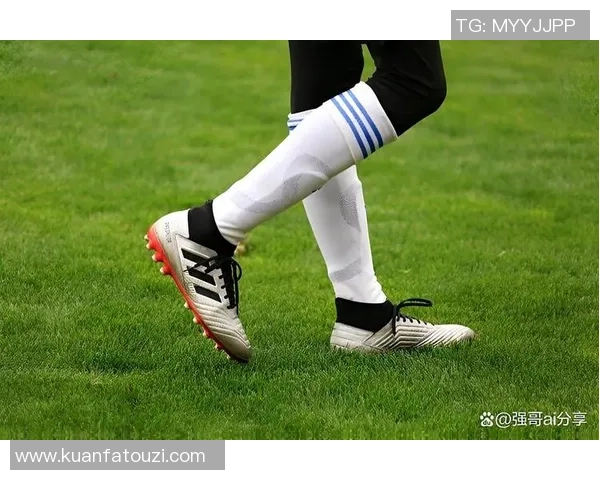 足球球星综合分析：技术特点、比赛风格与个人成就全解析