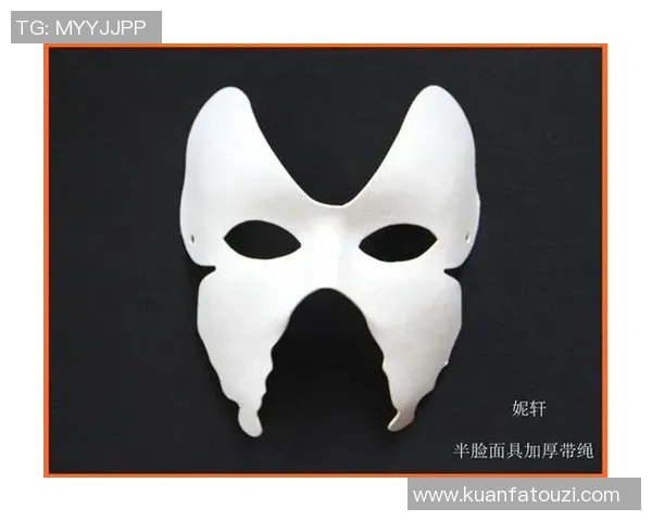 面具足球明星揭秘：谁在绿茵场上为保护自己戴上面具